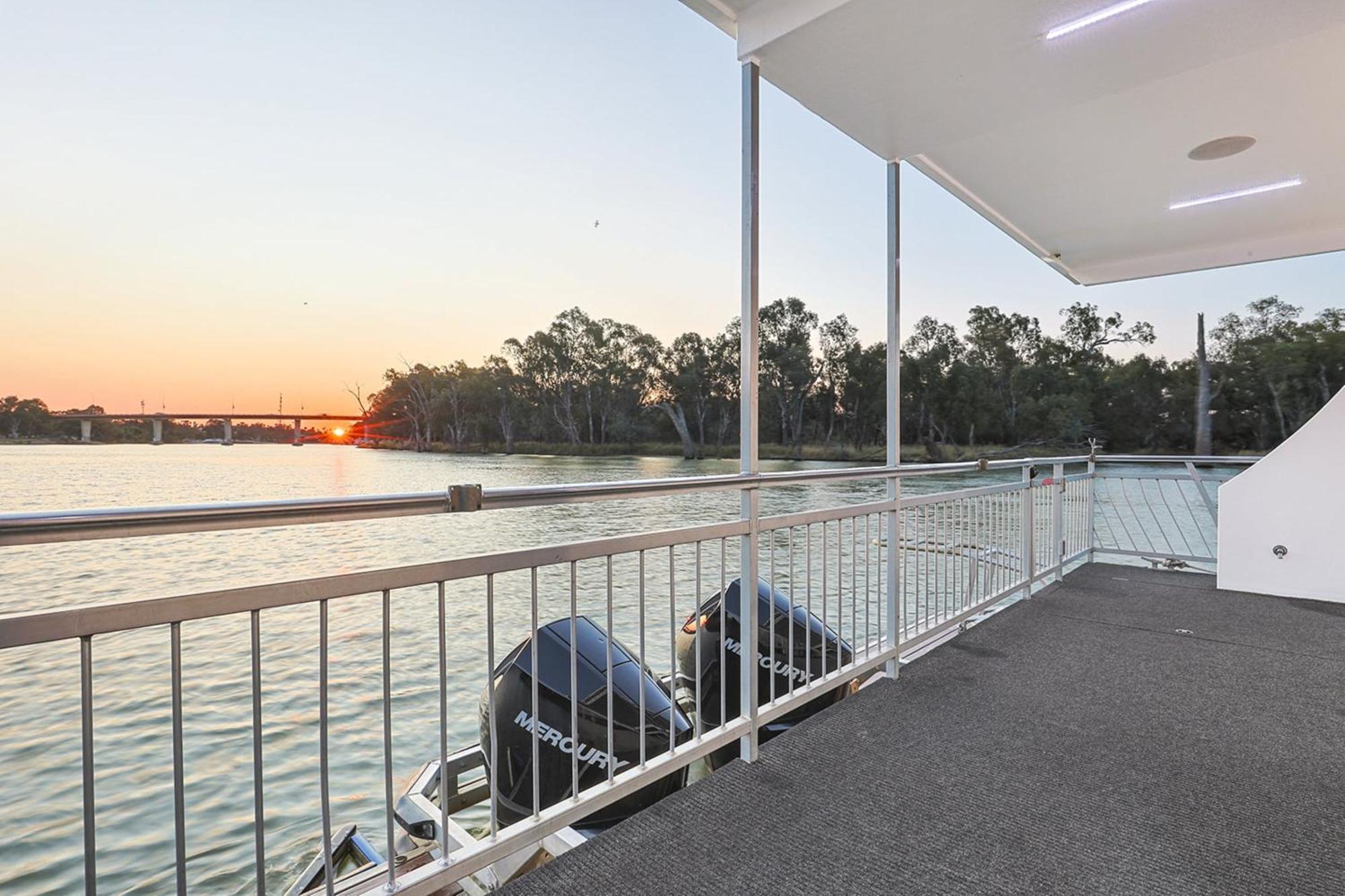 All Seasons Houseboats Hotel Mildura Exterior foto